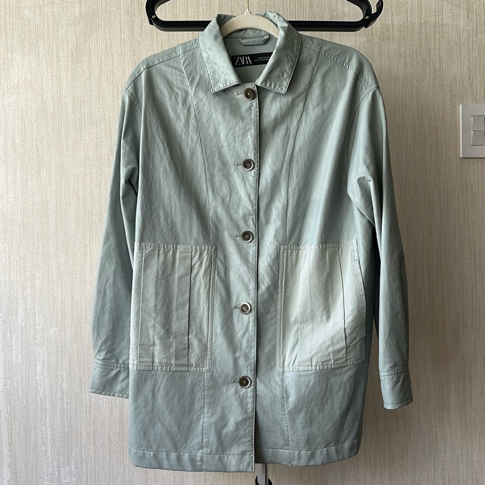 ZARA women lightweight jacket, Size M, coated fabric, leather like look.
